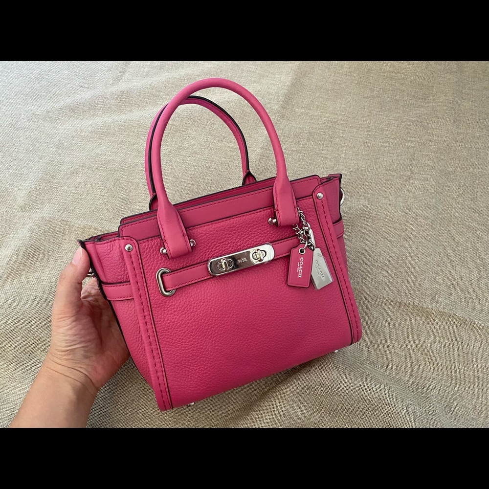 Coach swagger small satchel in pink pebble leather